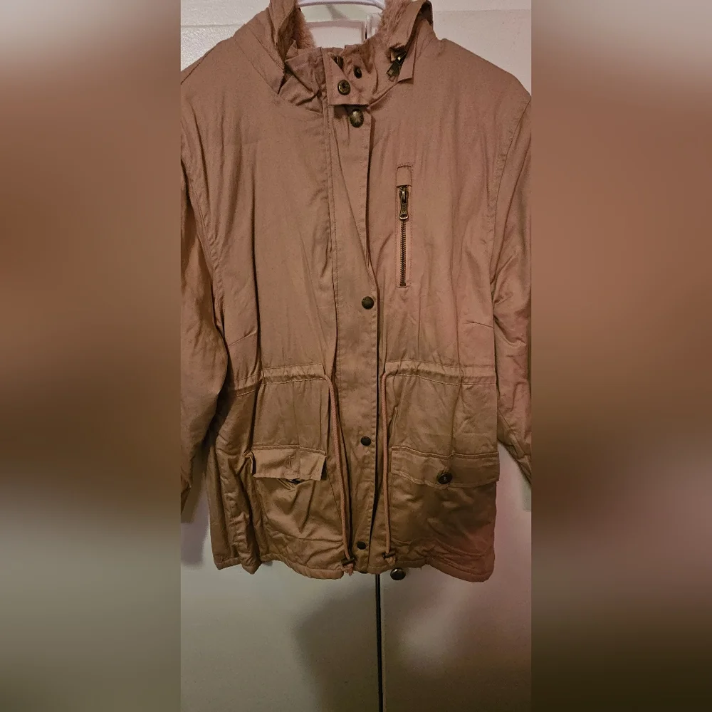 Pink jacket - Picture 3 of 3